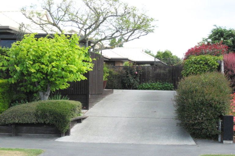 Photo of property in 1/249 Maidstone Road, Avonhead, Christchurch, 8042