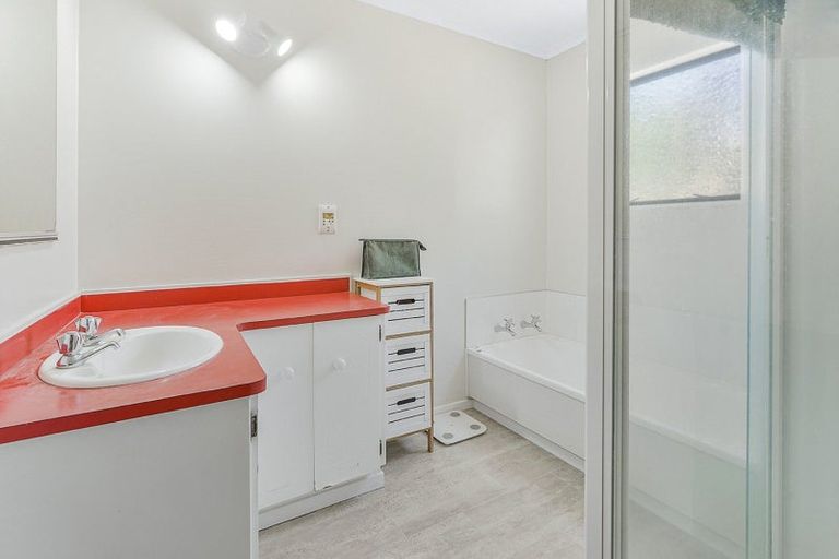 Photo of property in 71 Totara Drive, Pukete, Hamilton, 3200