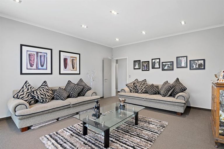 Photo of property in 12 Woodstock Place, Stoke, Nelson, 7011