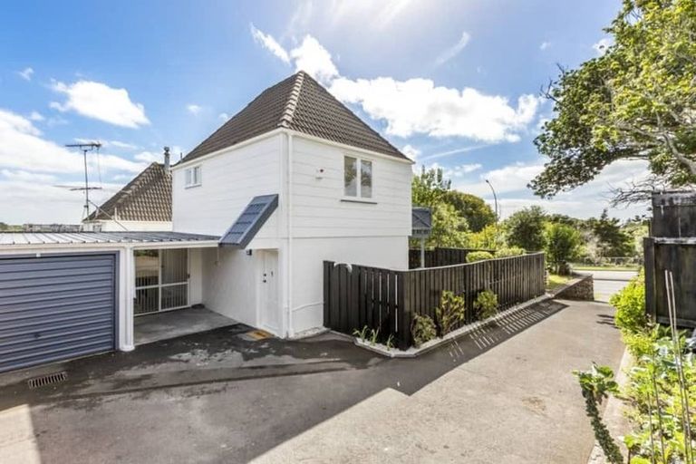 Photo of property in 1/93 Saint Lukes Road, Sandringham, Auckland, 1025