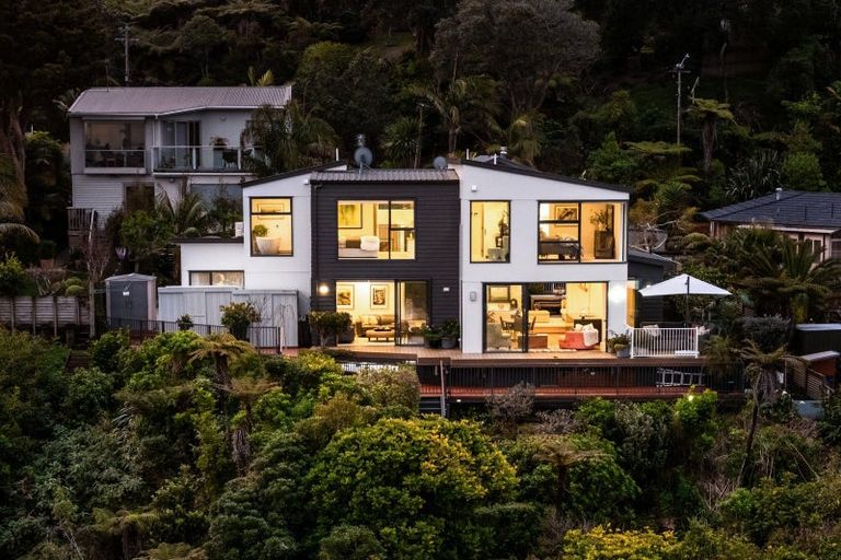 Photo of property in 25a Pohutukawa Avenue, Shelly Park, Auckland, 2014