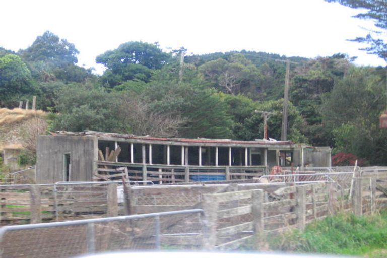 Photo of property in 246 Takapu Road, Takapu Valley, Wellington, 5028