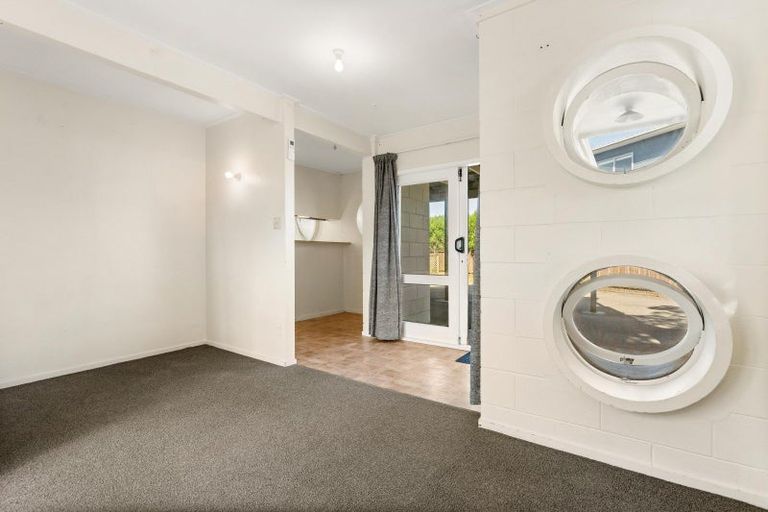 Photo of property in 98a Karewa Parade, Papamoa Beach, Papamoa, 3118