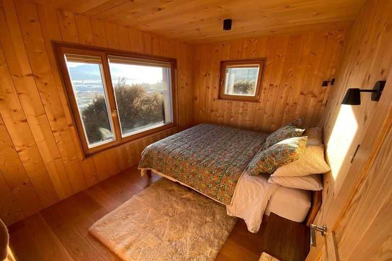 Photo of property in 5 Weatherall Close, Wanaka, 9305