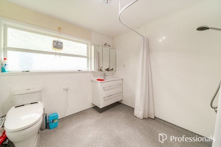 Photo of property in 4 Miles Crescent, Wainuiomata, Lower Hutt, 5014