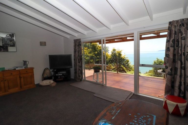 Photo of property in 19 Adams Road, Thornton Bay, Thames, 3575