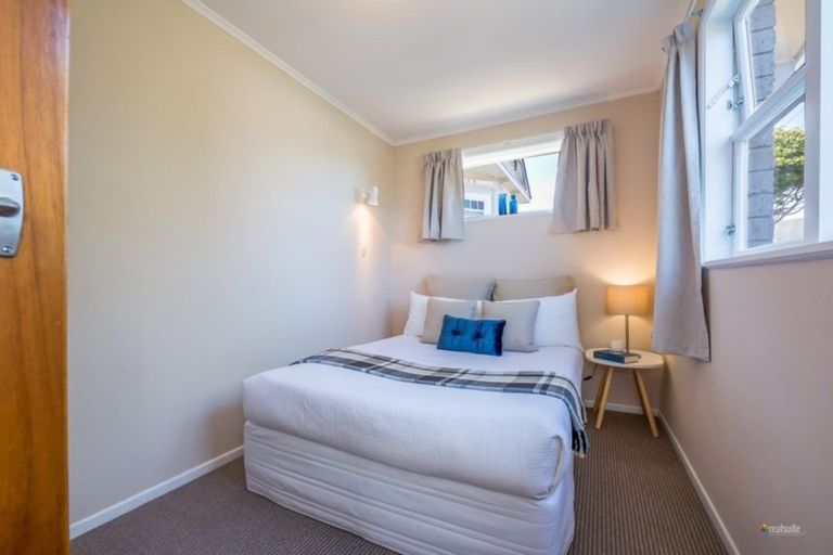 Photo of property in 16 Whites Line West, Woburn, Lower Hutt, 5010