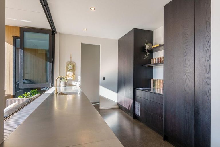 Photo of property in 1 Mcrae Rise, Wanaka, 9305