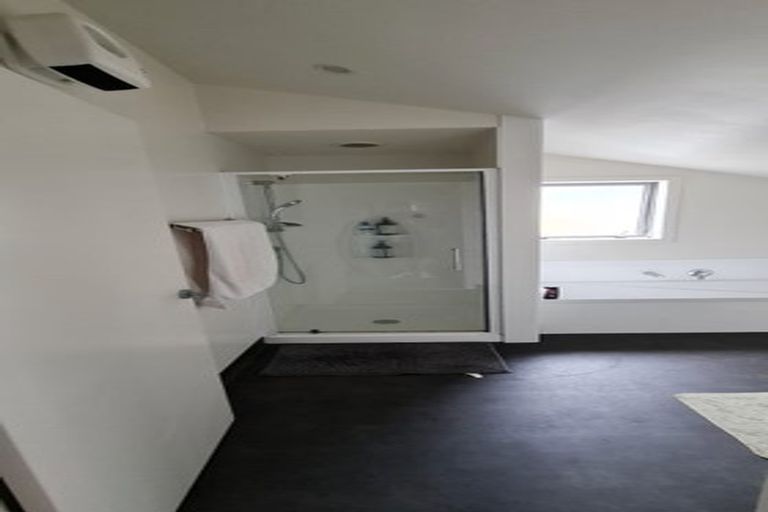 Photo of property in 4/50 Elizabeth Street, Moera, Lower Hutt, 5010