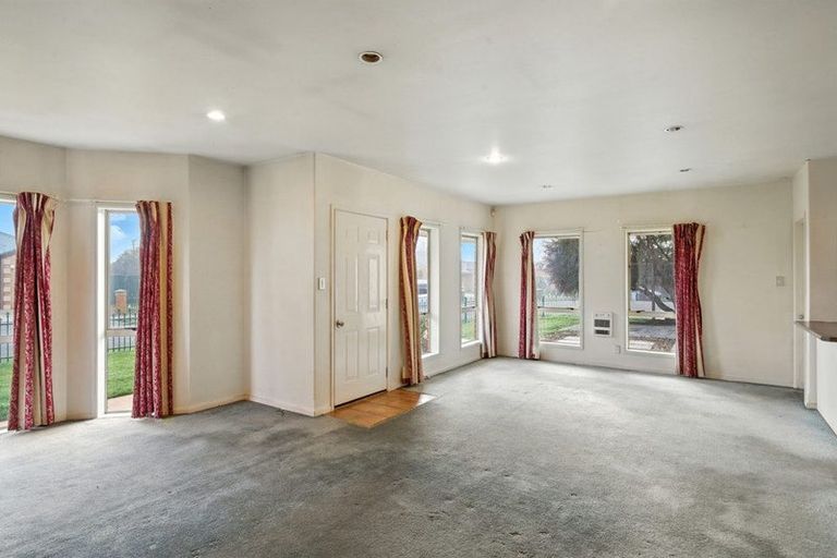 Photo of property in 4 Glengyle Place, Linwood, Christchurch, 8062