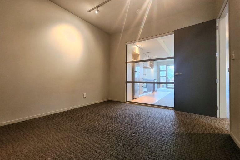 Photo of property in Revolucion Apartments, 101e/28 Torrens Terrace, Mount Cook, Wellington, 6011