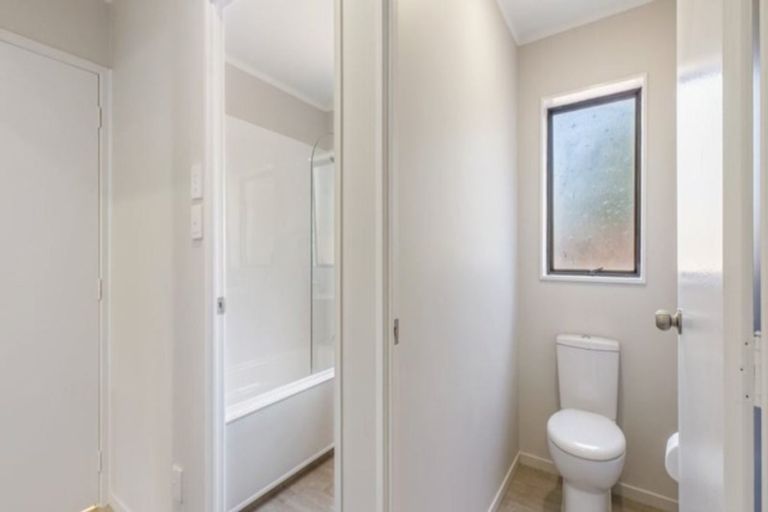 Photo of property in 2/54 Dublin Street, Pukekohe, 2120