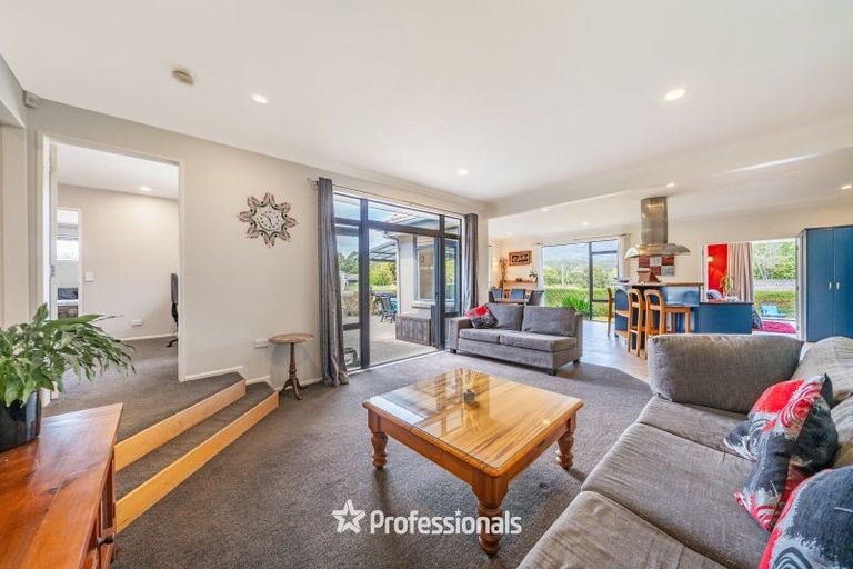 Photo of property in 8 Tuhua Lane, Brown Owl, Upper Hutt, 5018