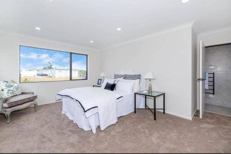 Photo of property in 6 Greenfinch Road, Hobsonville, Auckland, 0616