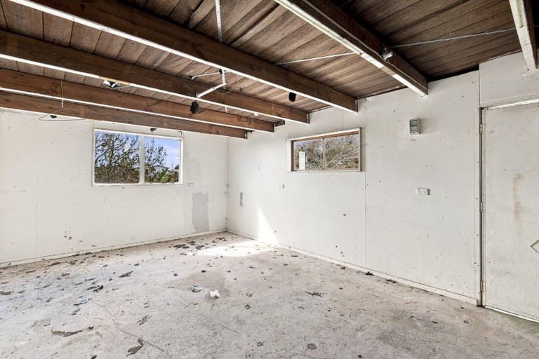 Photo of property in 56 Cook Street, Marfell, New Plymouth, 4310