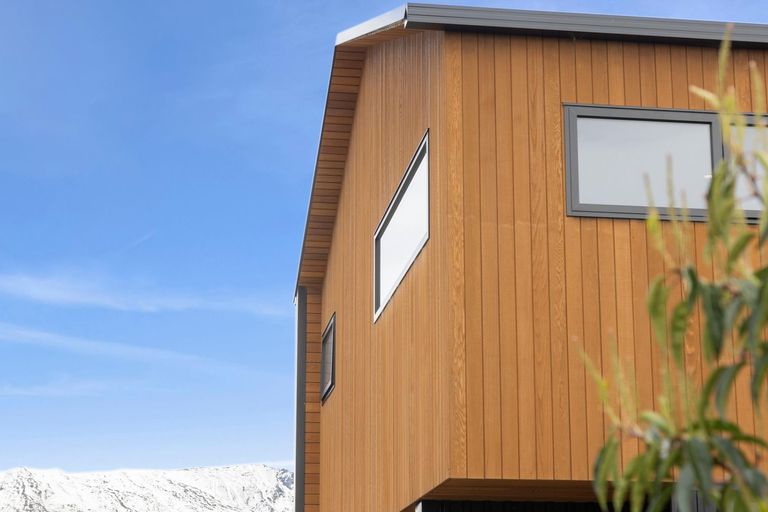 Photo of property in 41 Mount Linton Avenue, Wanaka, 9305