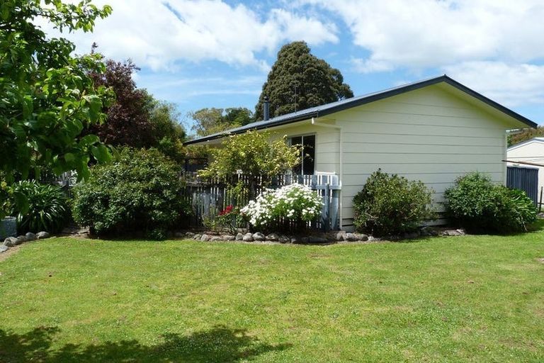 Photo of property in 98a Revans Street, Featherston, 5710