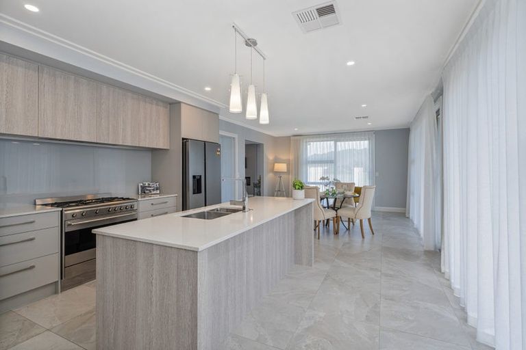 Photo of property in 1 Ngaroma Crescent, Whitianga, 3510