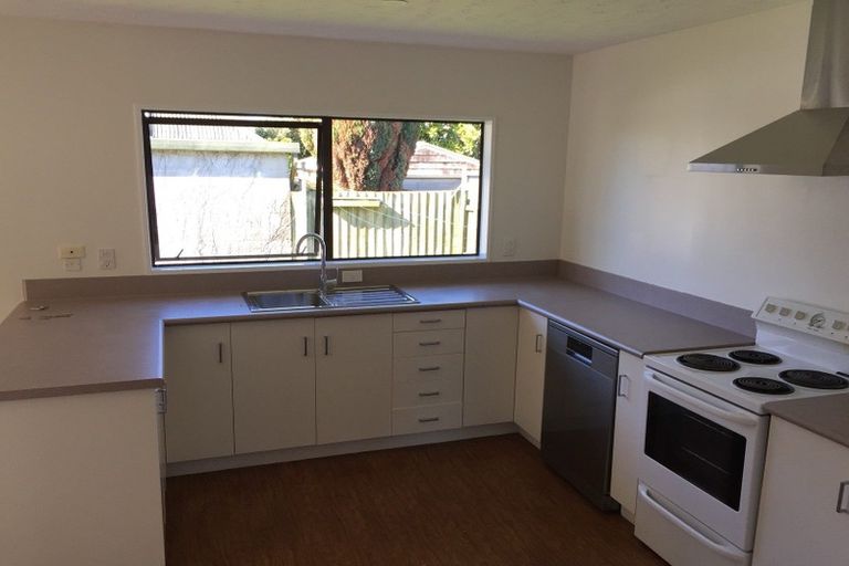 Photo of property in 1/318 Withells Road, Avonhead, Christchurch, 8042