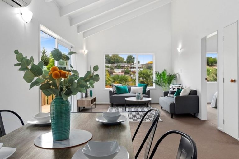 Photo of property in 38 Sunvale Place, Gate Pa, Tauranga, 3112