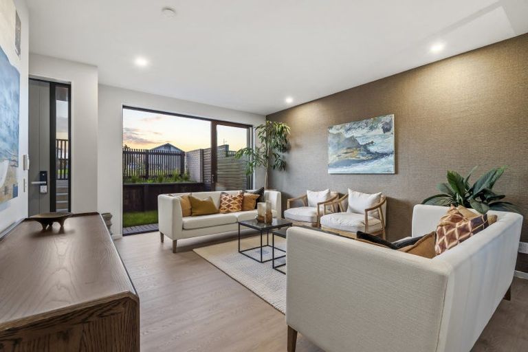 Photo of property in 53 Bearing Parade, Long Bay, Auckland, 0630