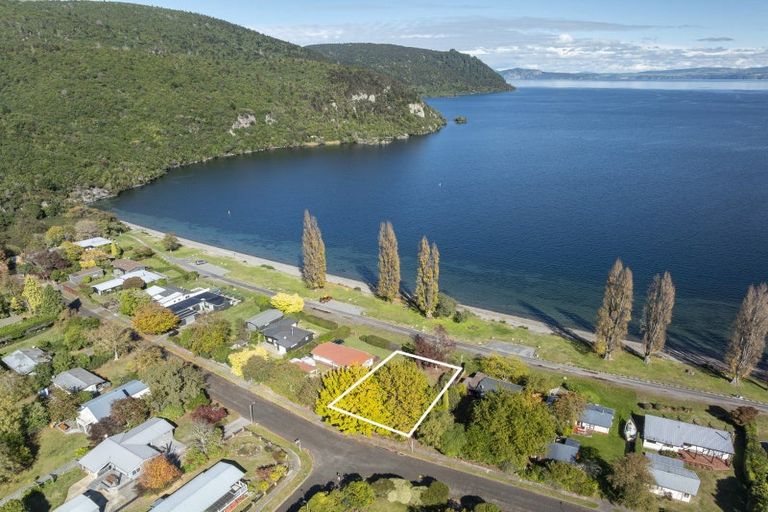 Photo of property in 11 Keitha Place, Kinloch, Taupo, 3377