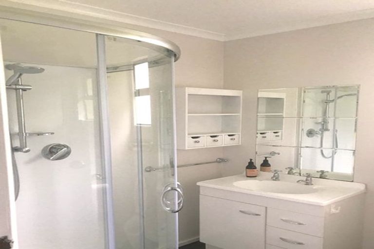 Photo of property in 32 Rhine Street, Island Bay, Wellington, 6023