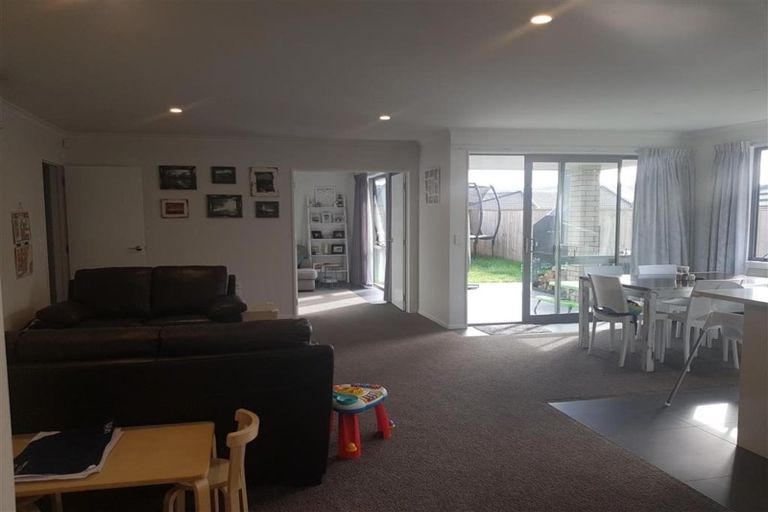 Photo of property in 8 Loader Place, Pokeno, 2402