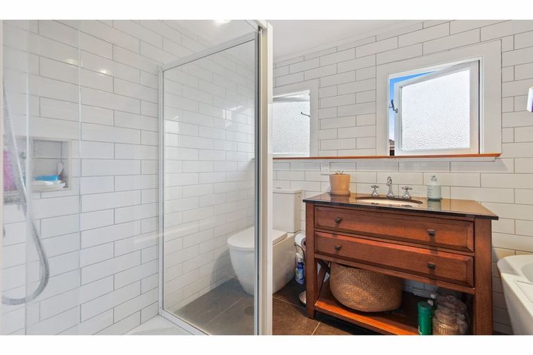 Photo of property in 105 Osborne Street, Waltham, Christchurch, 8011