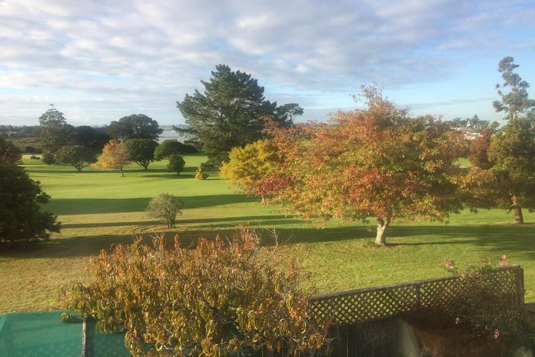 Photo of property in 166 Torkar Road, Clarks Beach, 2122