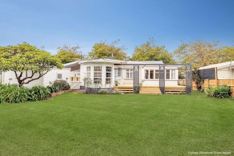 Photo of property in 4 Godwin Crescent, College Estate, Whanganui, 4500