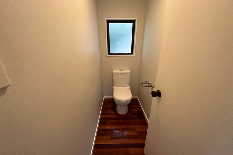 Photo of property in 1/6 Nielsen Place, Massey, Auckland, 0614