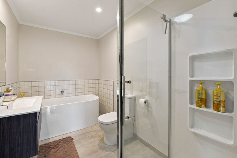 Photo of property in 6 Salers Lane, Papamoa, 3118