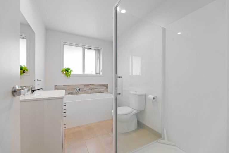 Photo of property in 10 Kara Place, Wharewaka, Taupo, 3330