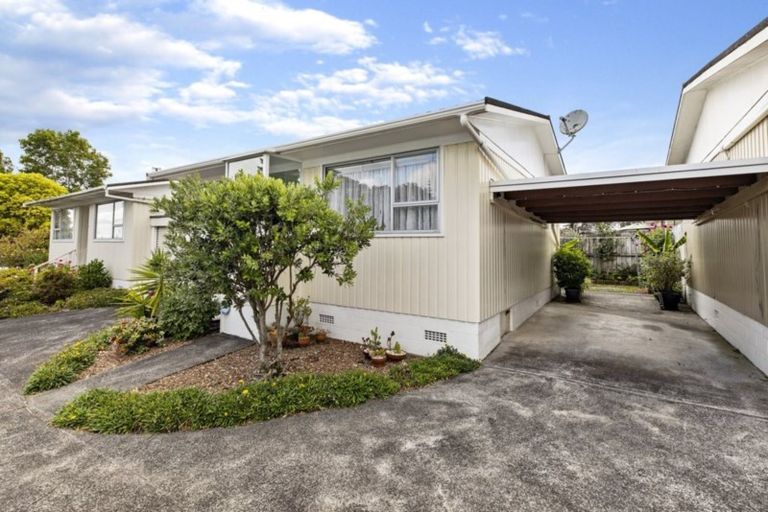 Photo of property in 2/7 Willerton Avenue, New Lynn, Auckland, 0600