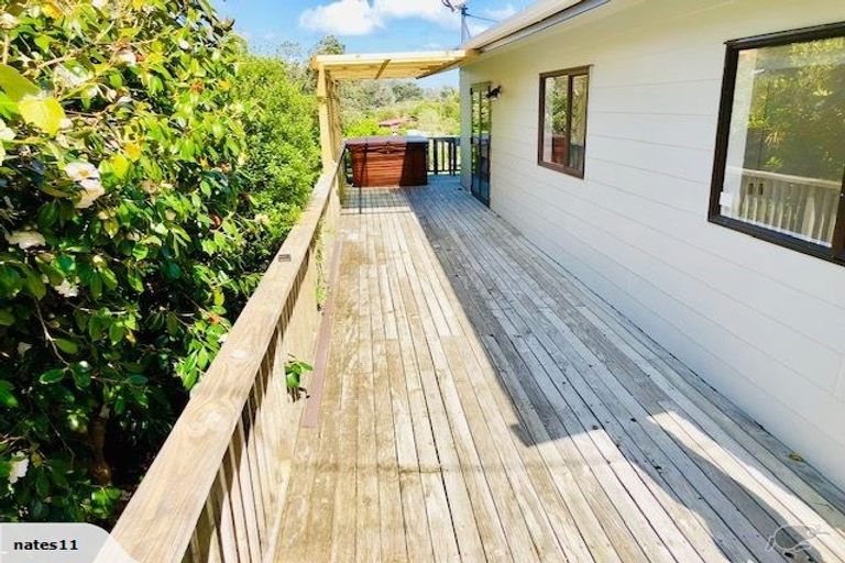 Photo of property in 40 Stillwater Crescent, Stillwater, Silverdale, 0993