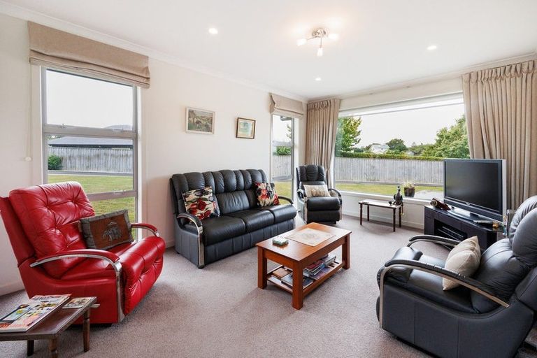 Photo of property in 8 Hanalin Drive, Marton, 4710