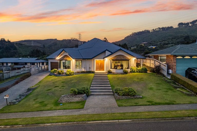 Photo of property in 47 Kirton Drive, Riverstone Terraces, Upper Hutt, 5018
