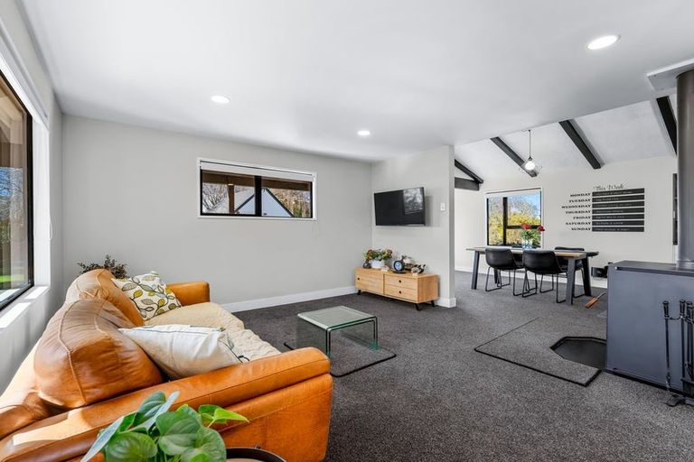 Photo of property in 24 Broad Street, Southbridge, 7602