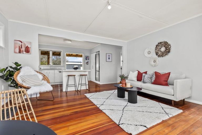 Photo of property in 2 Coleman Street, Paraparaumu, 5032