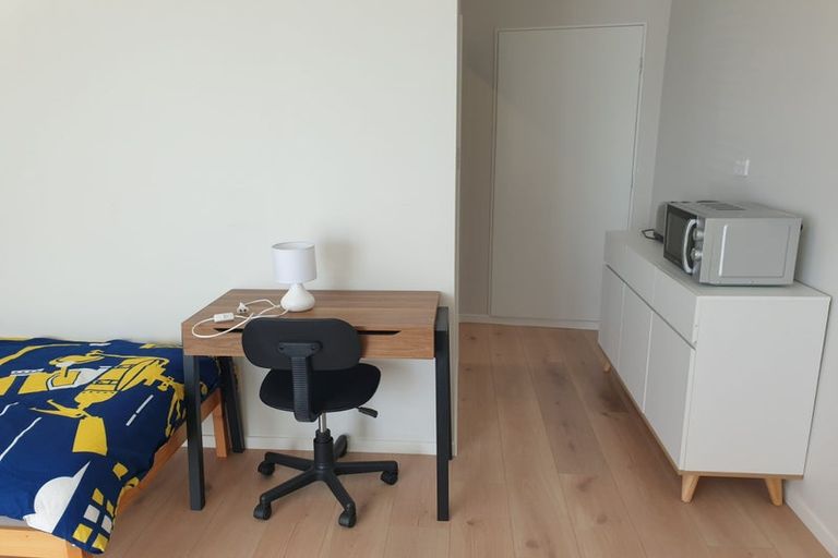 Photo of property in 43 Kea Road, Silverdale, 0932