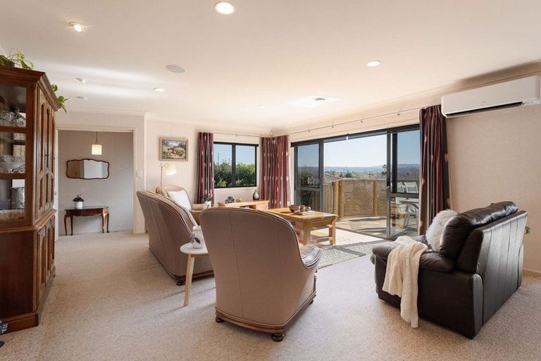 Photo of property in 15 Rowesdale Drive, Ohauiti, Tauranga, 3112