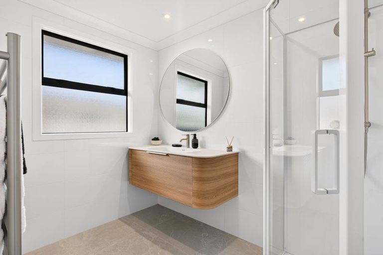 Photo of property in 22a Matua Road, Huapai, Kumeu, 0810