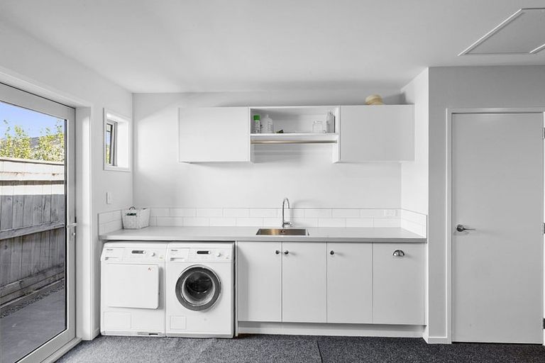 Photo of property in 7 Tupare Place, Highlands Park, New Plymouth, 4312