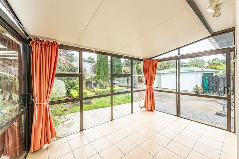 Photo of property in 62 Parkes Avenue, Saint Johns Hill, Whanganui, 4501