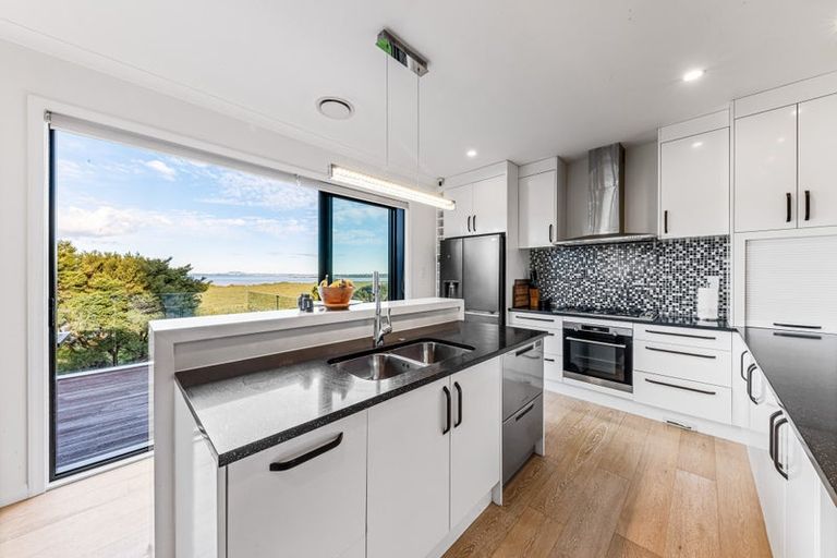 Photo of property in 44a Bannings Way, Hobsonville, Auckland, 0618