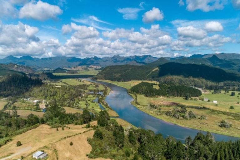 Photo of property in 671 Hikuai Settlement Road, Pauanui, Hikuai, 3579