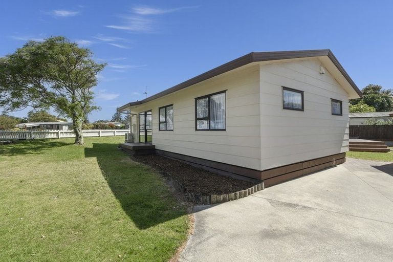 Photo of property in 17 Hartford Avenue, Papamoa Beach, Papamoa, 3118