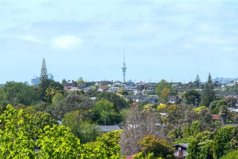 Photo of property in 20a Orton Street, Glenfield, Auckland, 0627