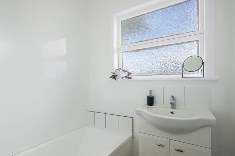 Photo of property in 18 Rata Street, Levin, 5510